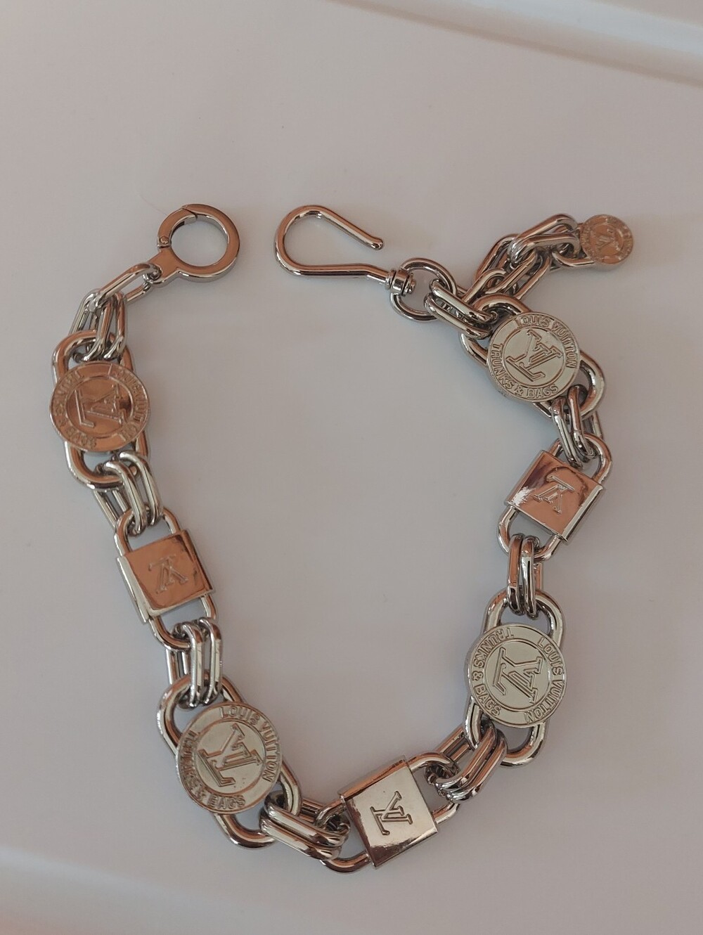 Zodiac Bag Chain - Picture 3 of 5